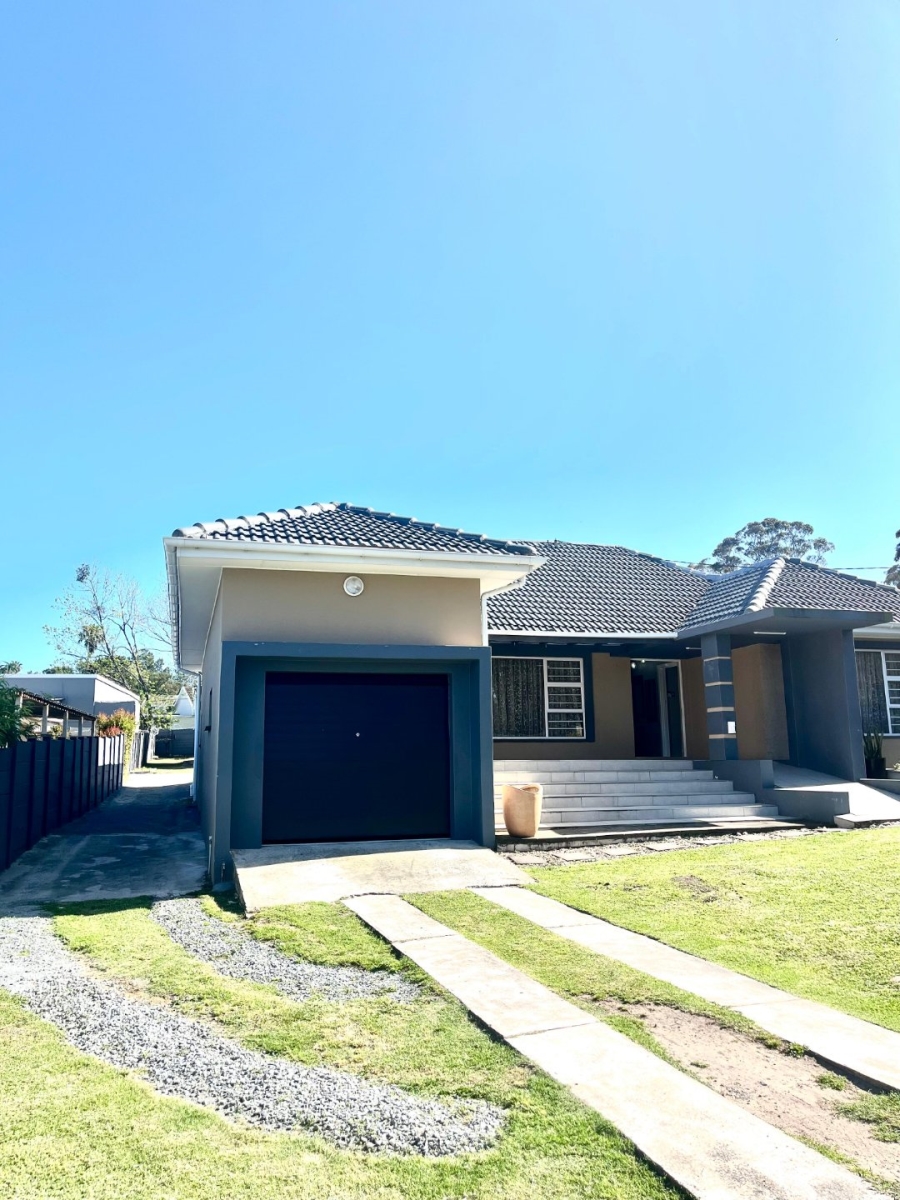 4 Bedroom Property for Sale in Abbotsford Eastern Cape